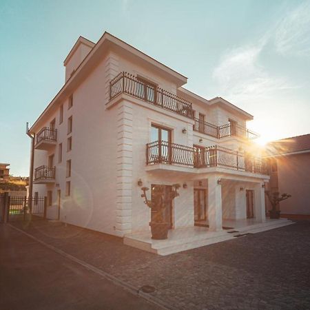 Vila Venus Sînmartin Eksteriør billede